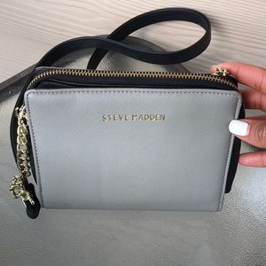 Crossbody purse